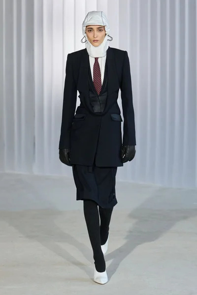 Look 7